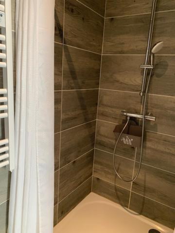 Appartement 4 Chambres Centre-Ville บูร์-ก็อง-เบรส ภายนอก รูปภาพ