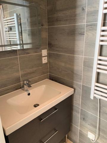 Appartement 4 Chambres Centre-Ville บูร์-ก็อง-เบรส ภายนอก รูปภาพ