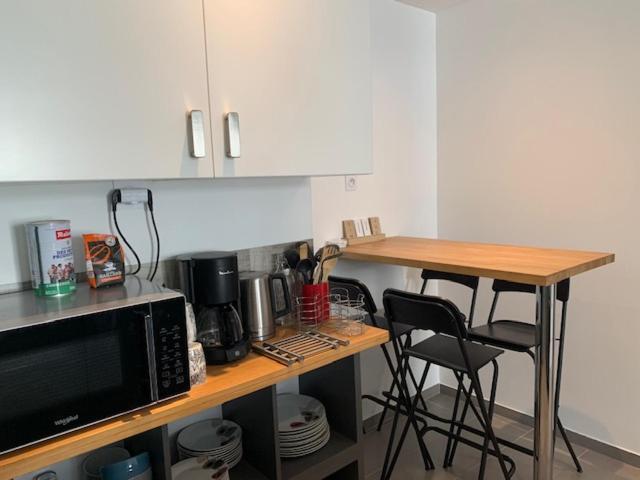 Appartement 4 Chambres Centre-Ville บูร์-ก็อง-เบรส ภายนอก รูปภาพ